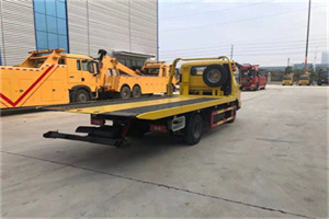 英德非事故拖车